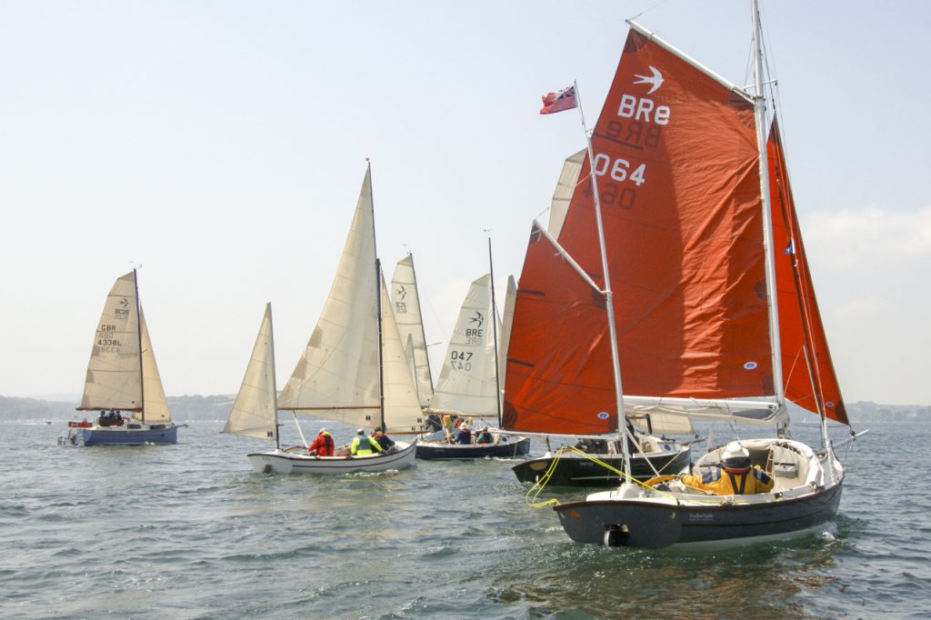 Swallow yachts sailing in a Raid